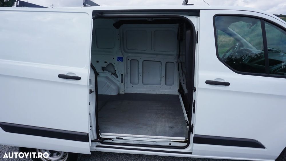Ford Transit Custom - 9