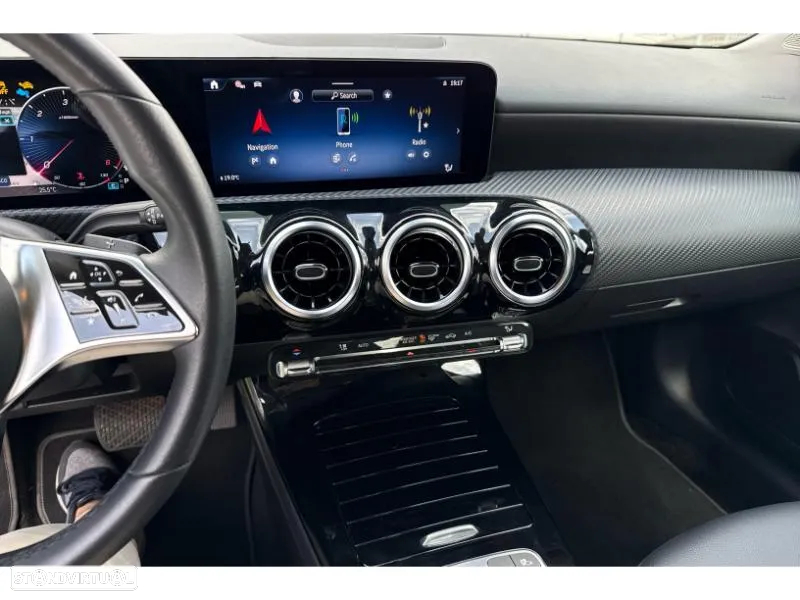 Mercedes-Benz CLA 180 - 10