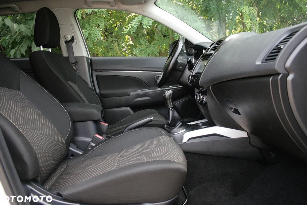 Mitsubishi ASX - 19