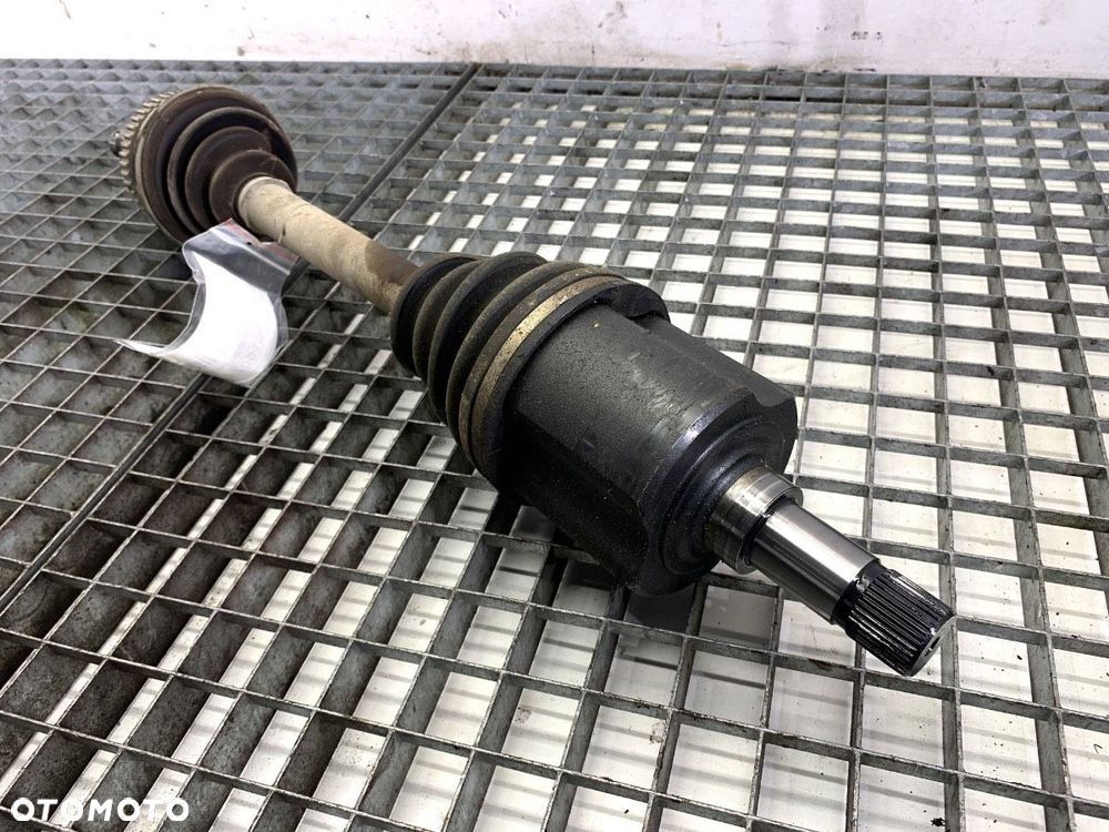 PÓŁOŚ PRAWY PRZÓD  PEUGEOT 607 (9D, 9U) 2000 - 2022 2.2 HDi 98 kW [133 KM] olej napędowy 2000 - - 3