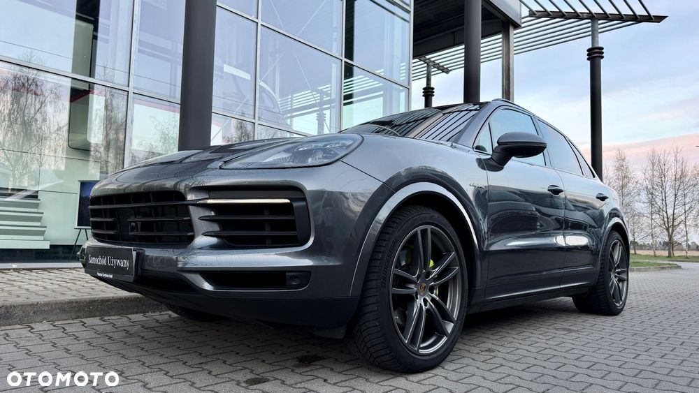 Porsche Cayenne Platinum Edition - 14