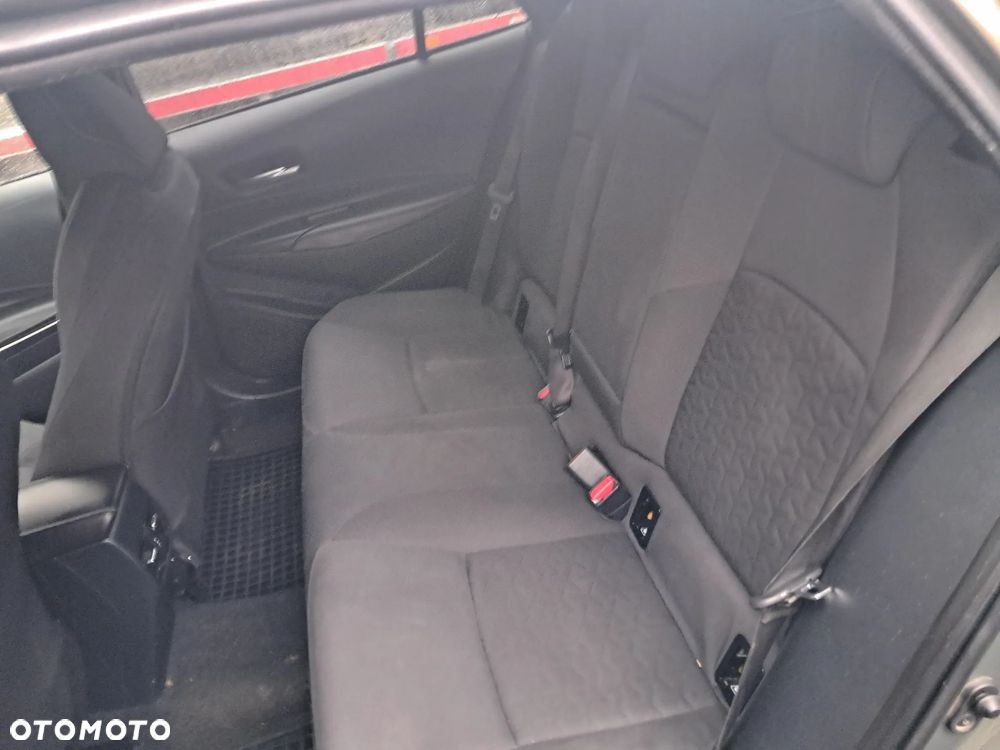 Toyota Corolla - 13