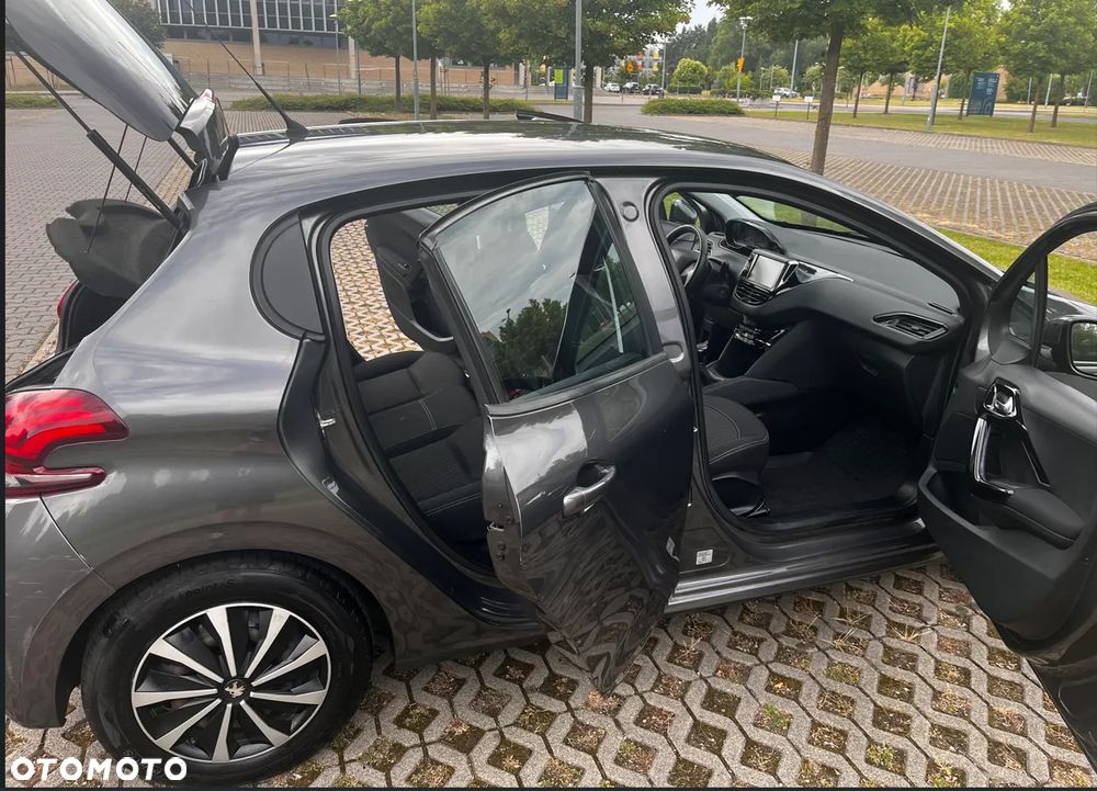 Peugeot 208 1.2 PureTech Active - 13