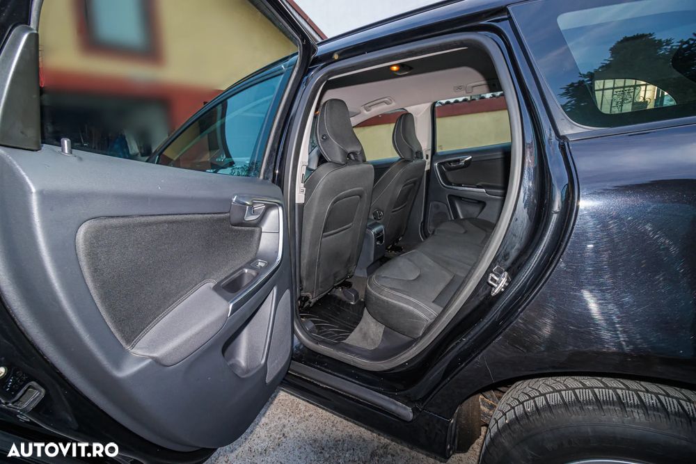 Volvo XC 60 D3 Momentum - 10