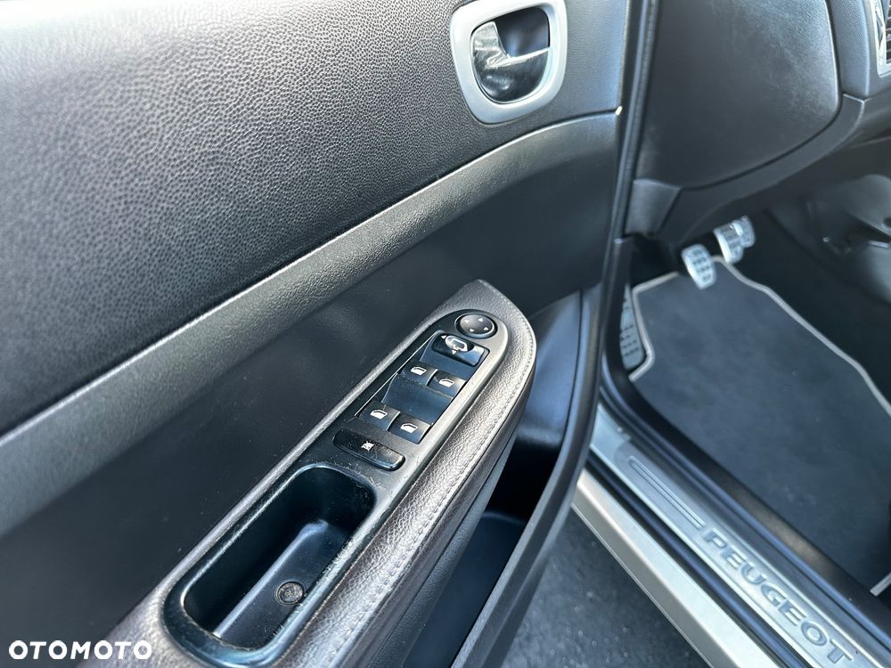 Peugeot 307 SW 140 OXYGO - 25