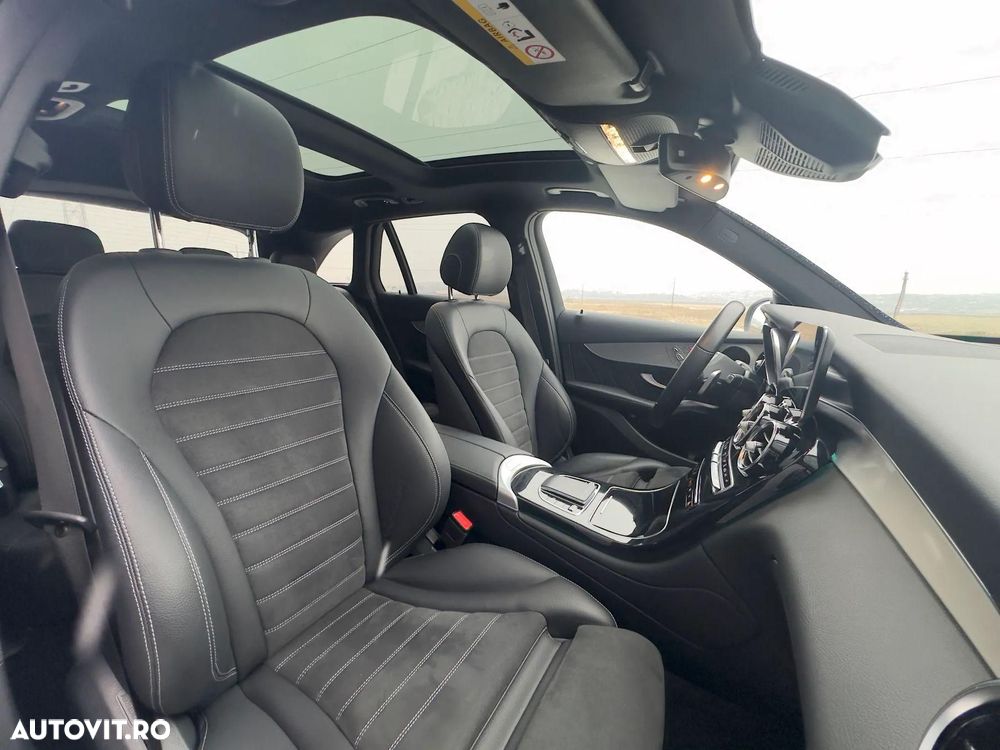 Mercedes-Benz GLC 300 e 4MATIC - 25