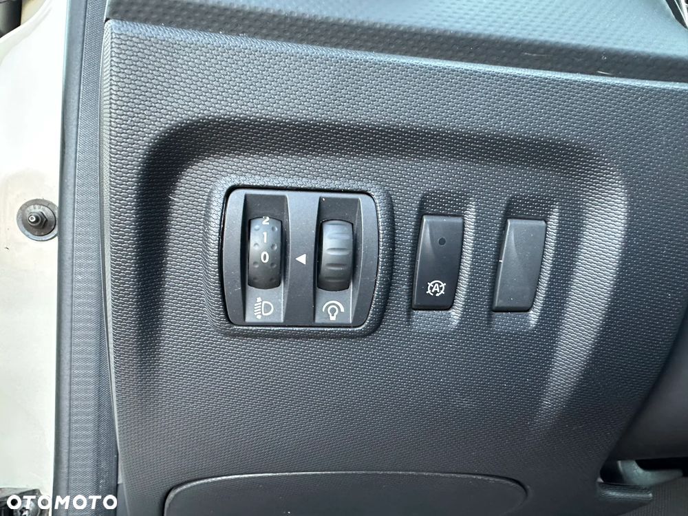 Renault Captur ENERGY TCe 90 Experience - 29