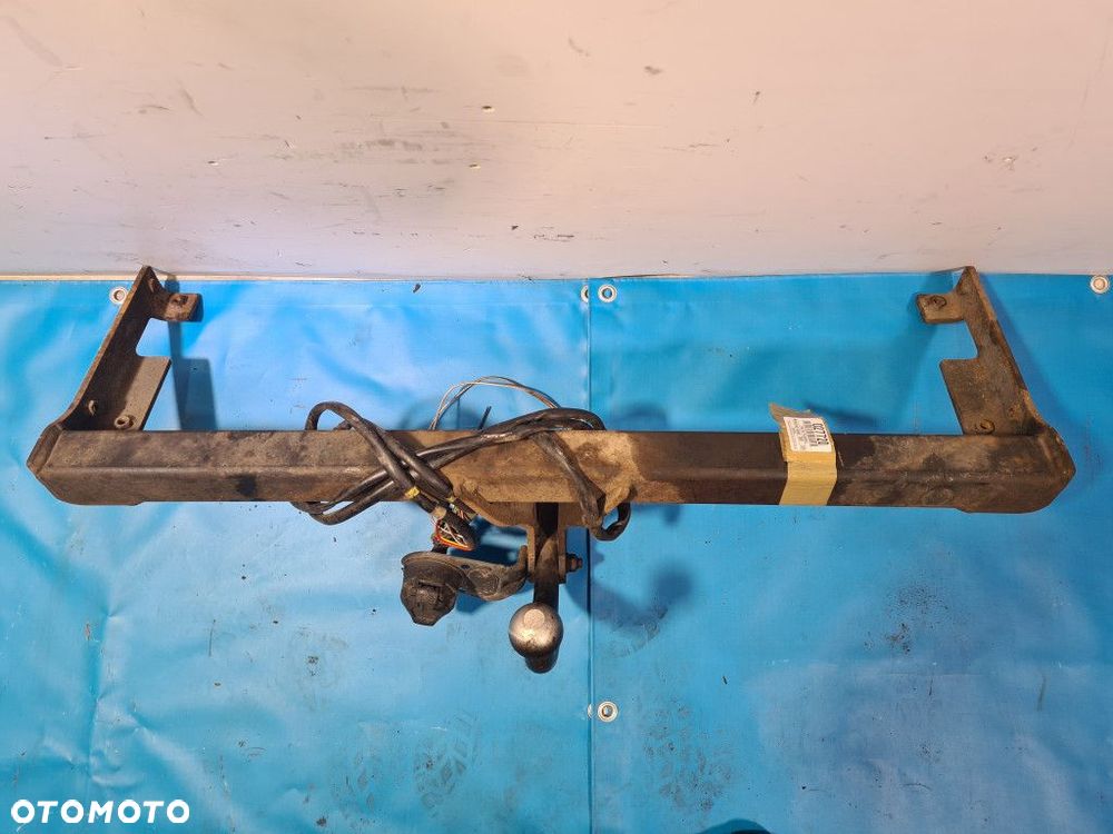 HAK DO PRZYCZEPY MITSUBISHI GALANT VIII - 1