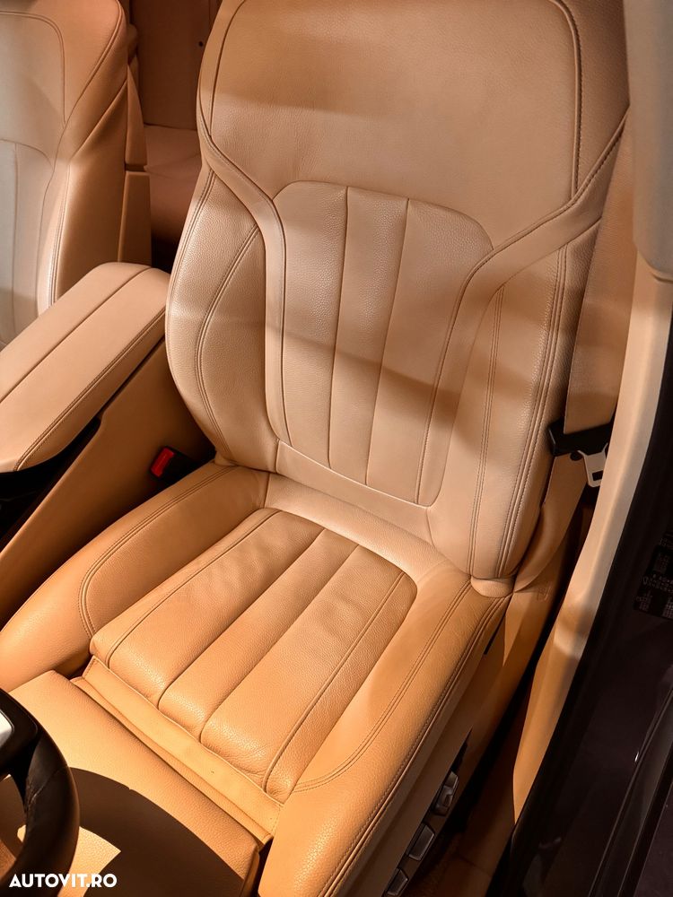 BMW Seria 5 530i Aut. - 8