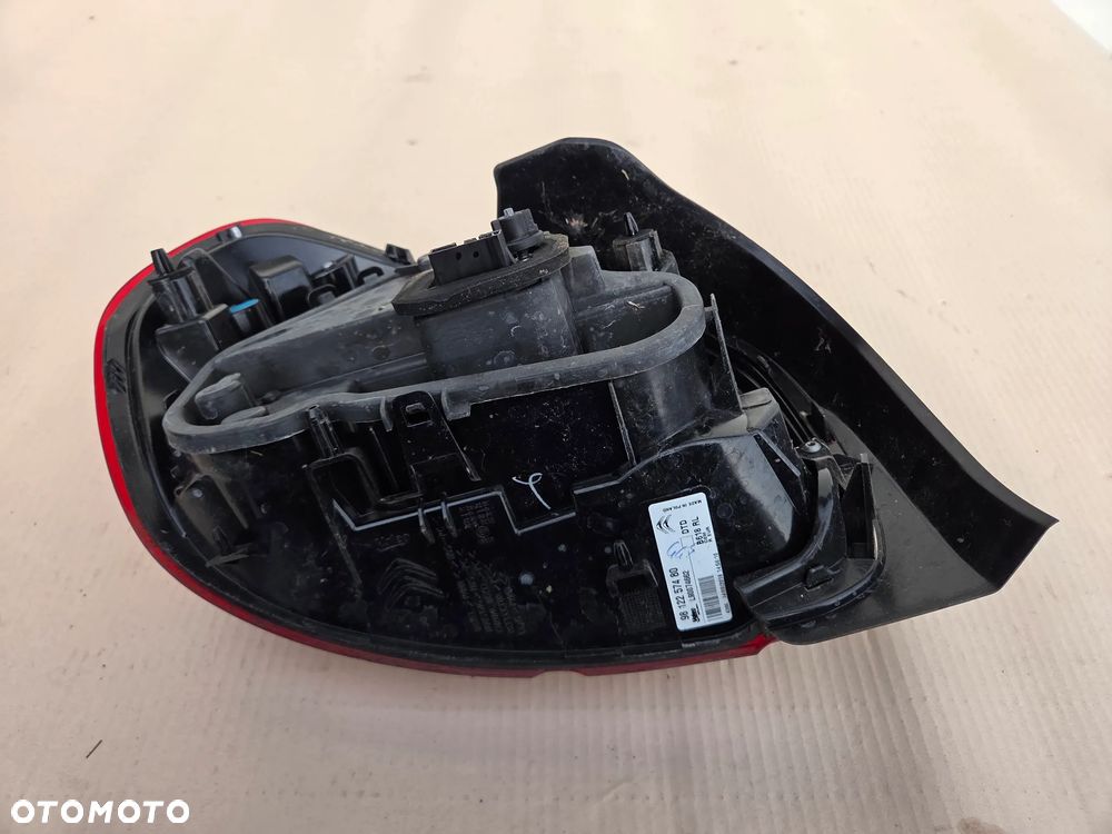 Lampa tylna prawa Citroen C3 III  9812257480 - 9