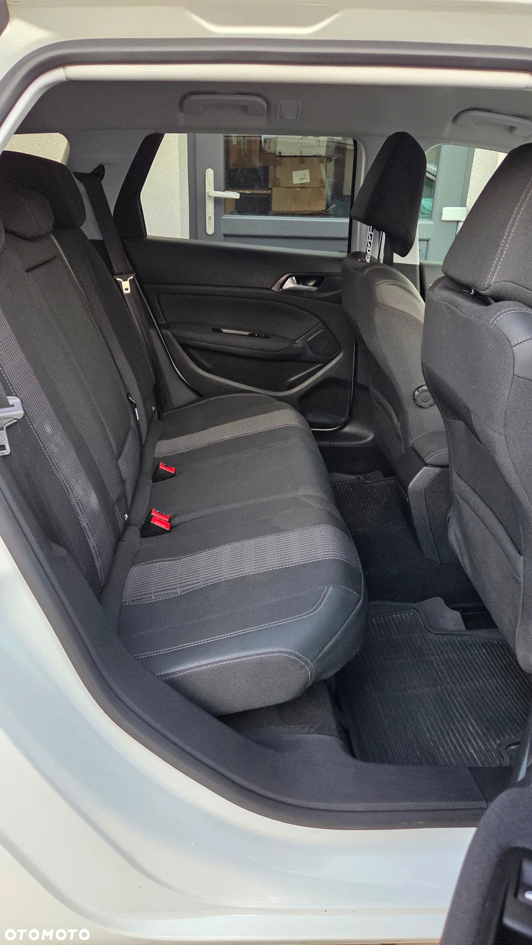 Peugeot 308 1.5 BlueHDi Allure Pack S&S EAT8 - 21