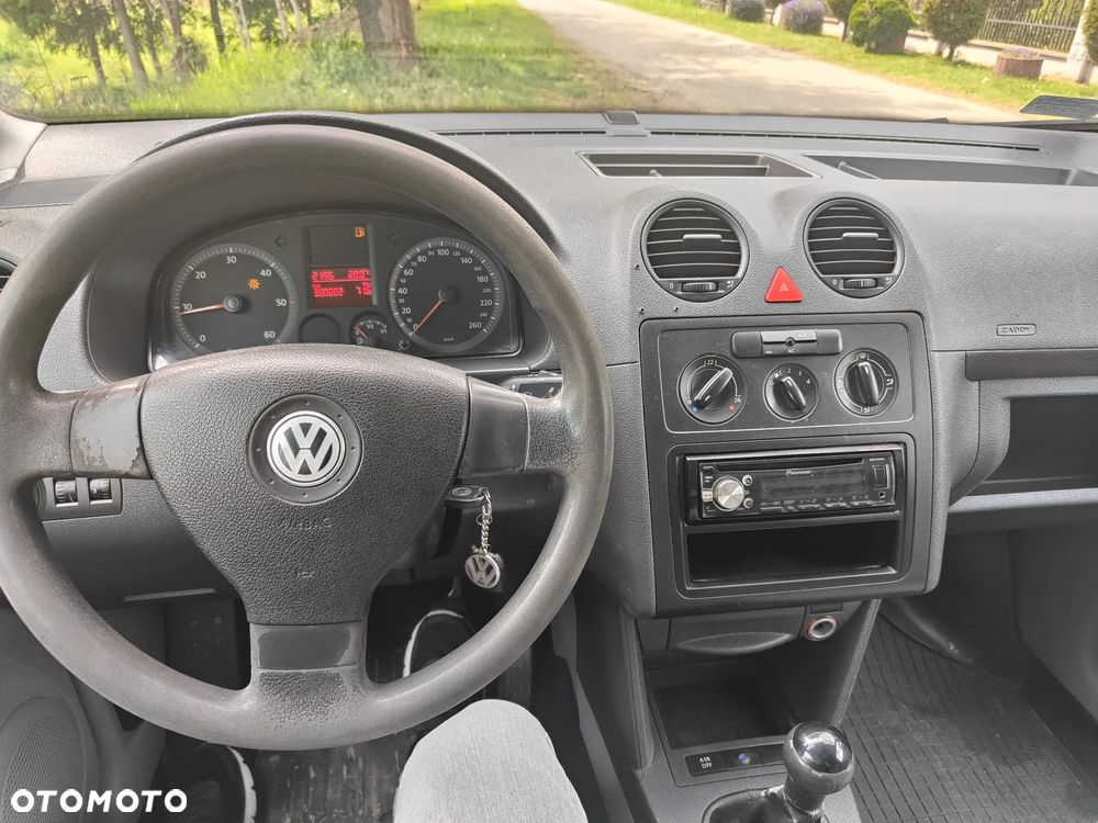 Volkswagen Caddy - 8