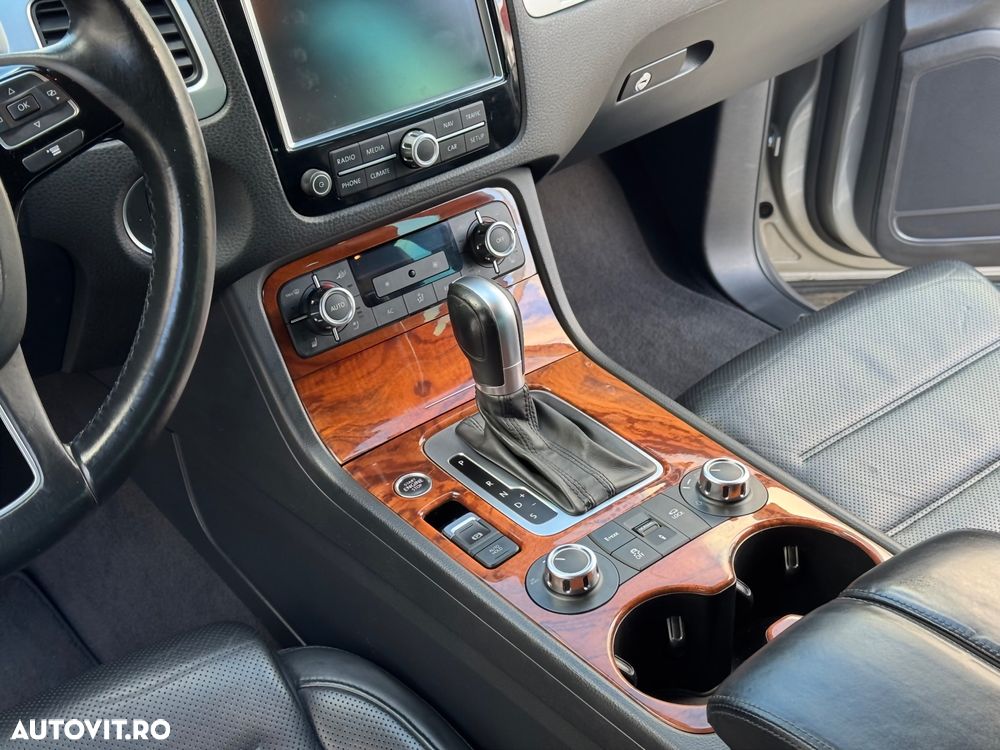 Volkswagen Touareg - 35