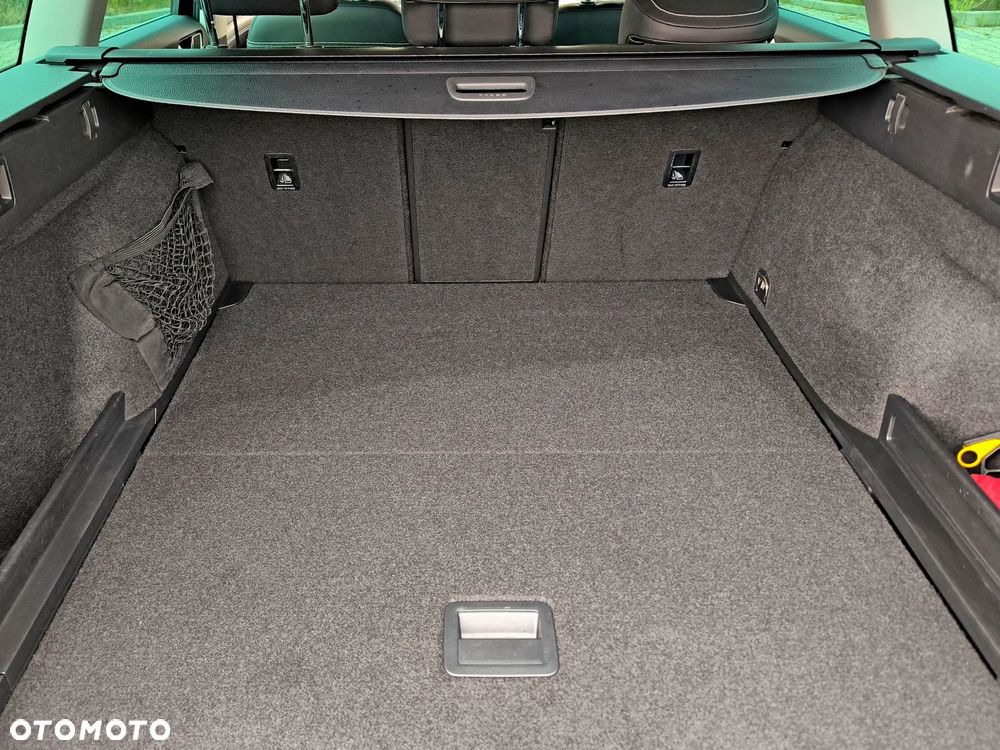 Volkswagen Passat Variant 2.0 TDI Elegance DSG - 7