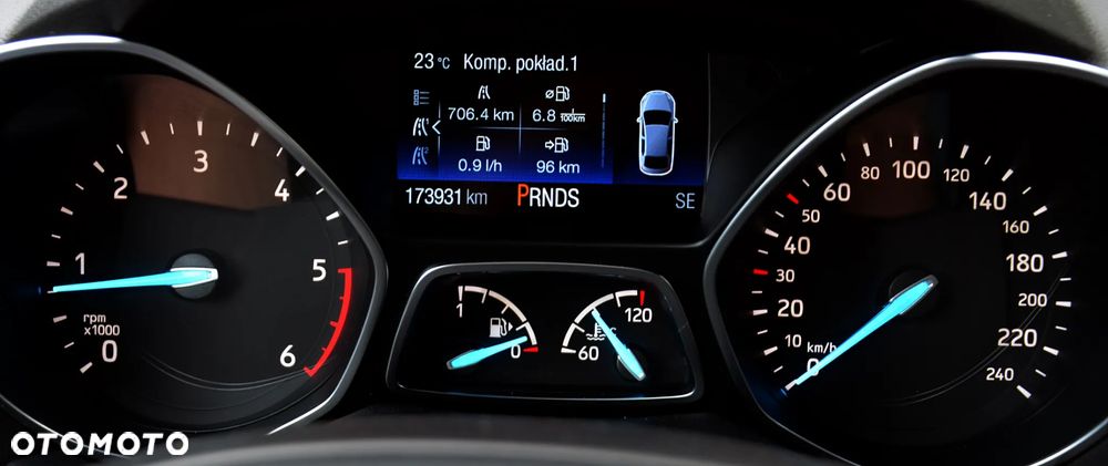 Ford Kuga 2.0 TDCi 2x4 ST-Line - 17