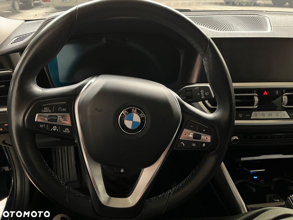 BMW Seria 3 - 16