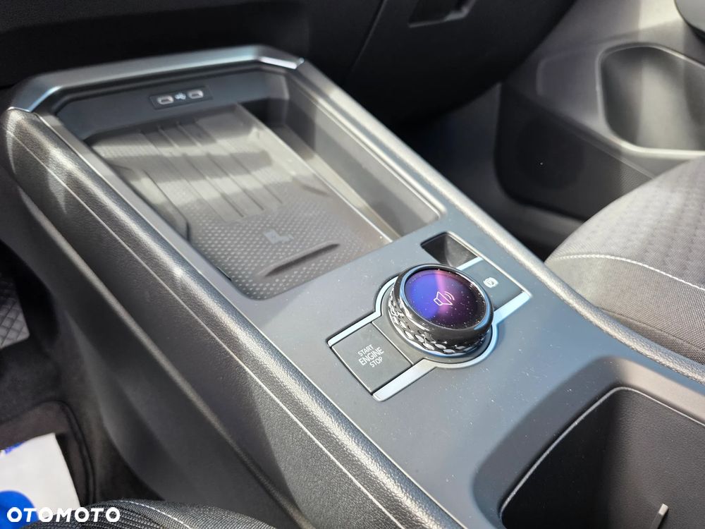Volkswagen T-Roc 1.5 eTSI Life DSG - 23