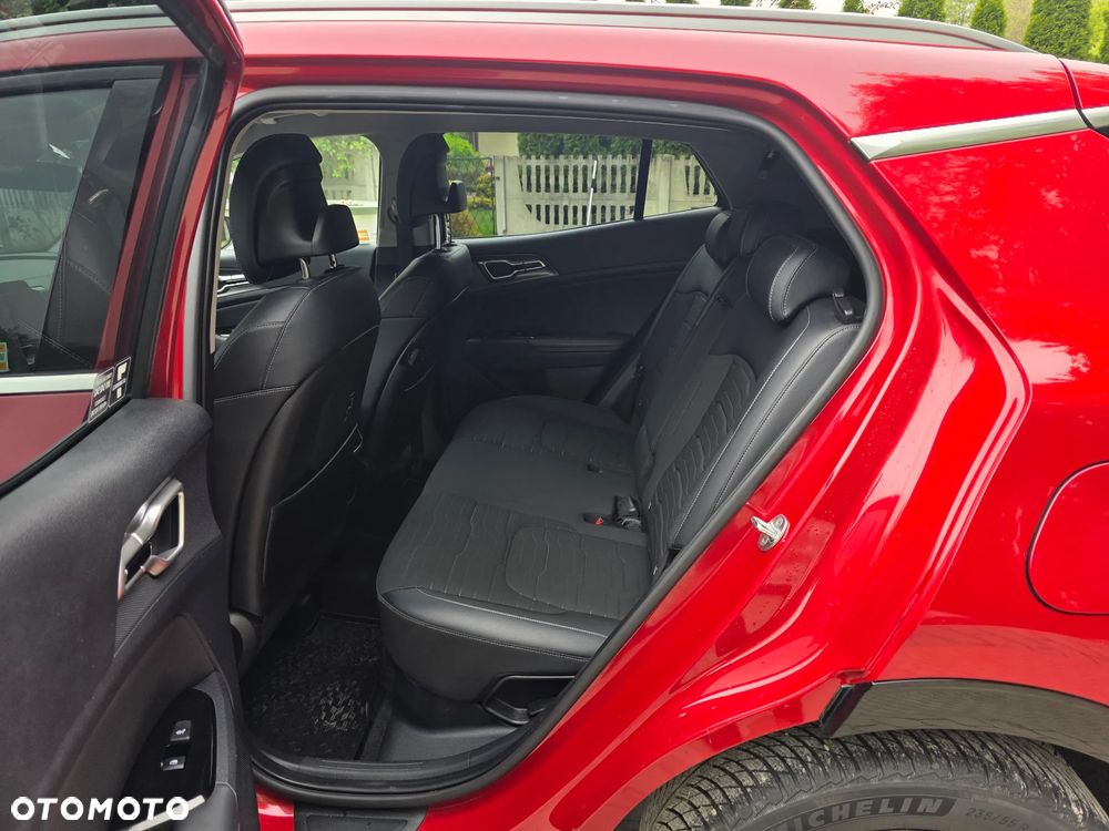 Kia Sportage 1.6 T-GDI HEV Business Line 2WD - 14