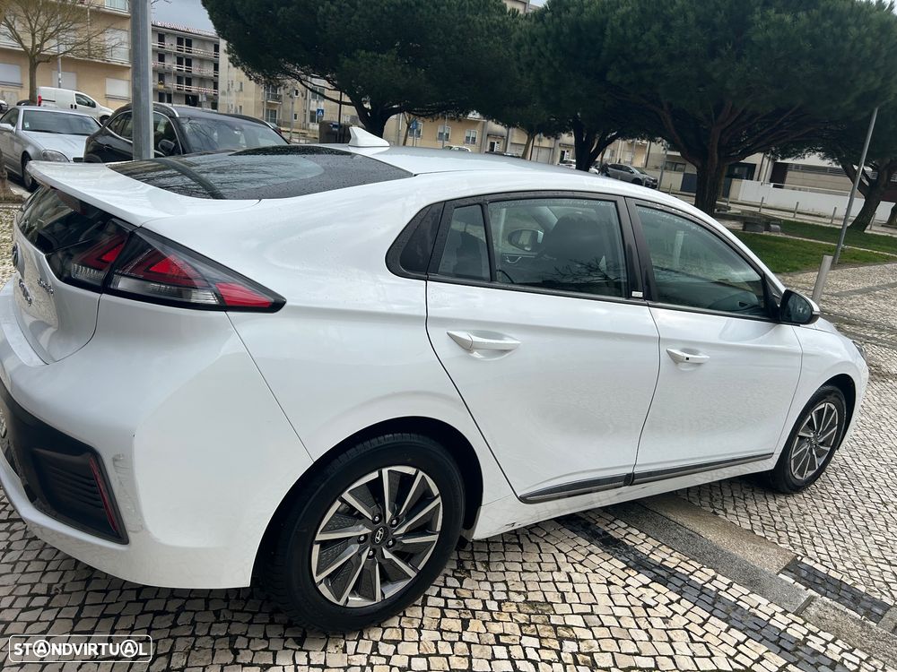 Hyundai Ioniq 38kWh - 3