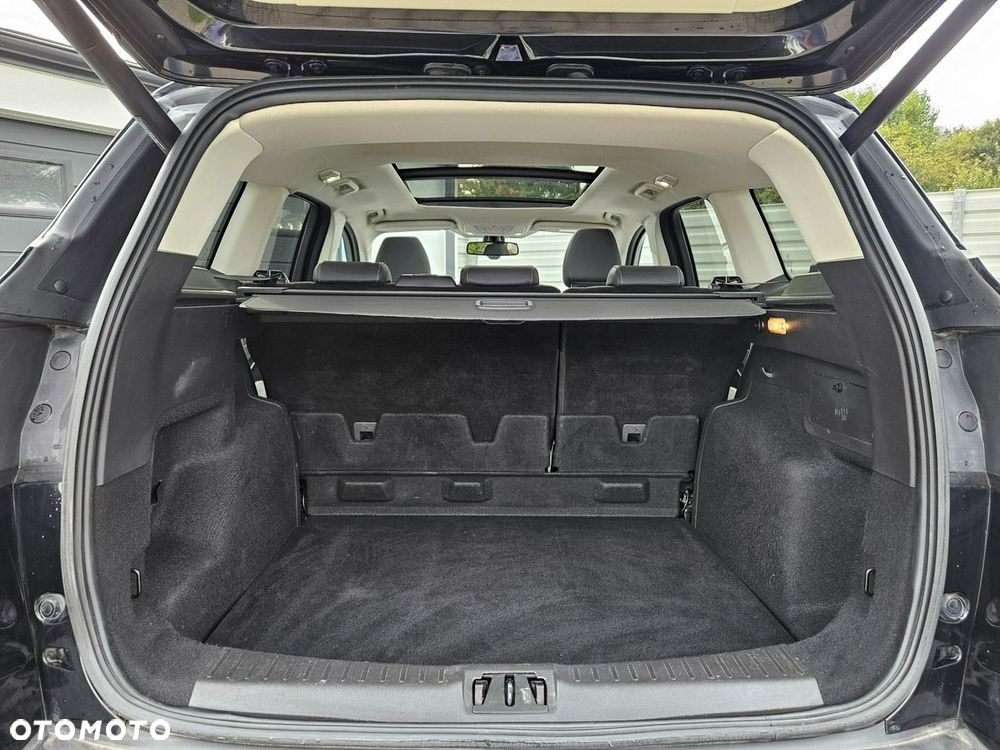 Ford Kuga 2.0 TDCi FWD Titanium Plus - 26