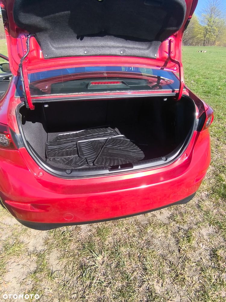 Mazda 3 - 10