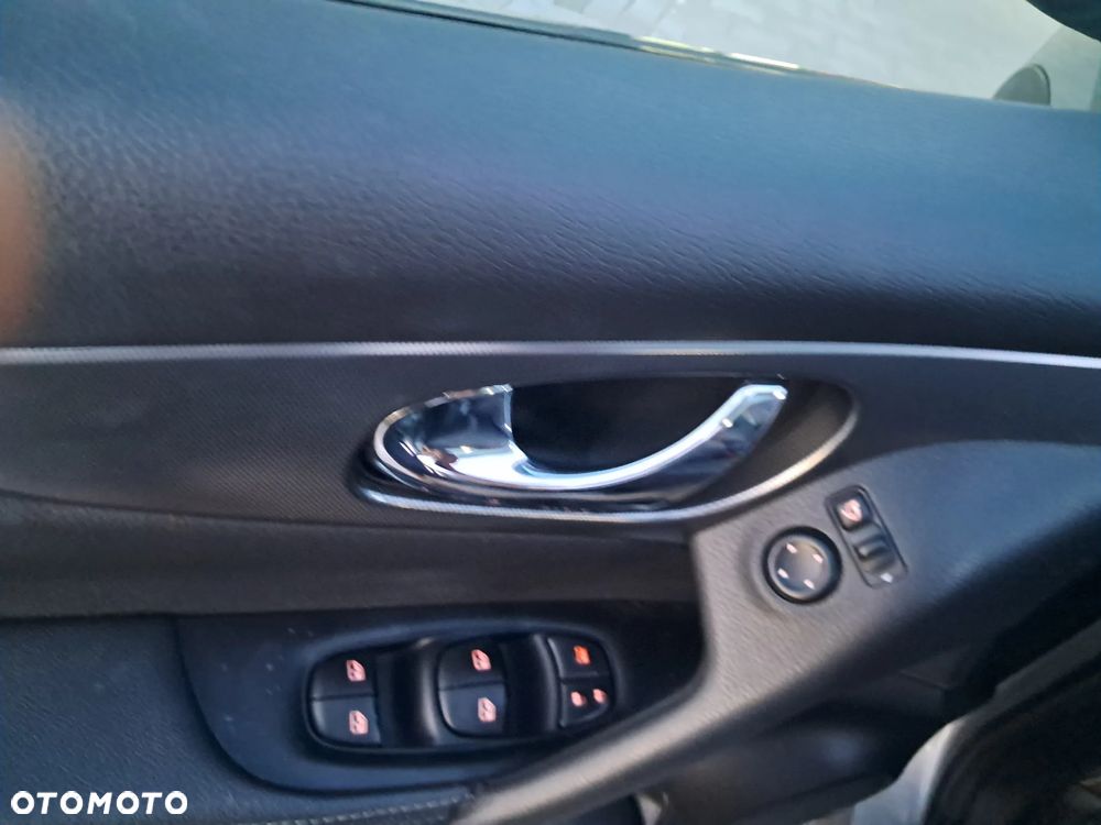 Nissan Qashqai 1.3 DIG-T N-Connecta DCT - 4