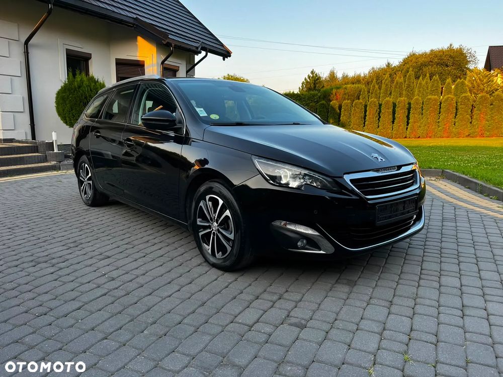 Peugeot 308 - 1