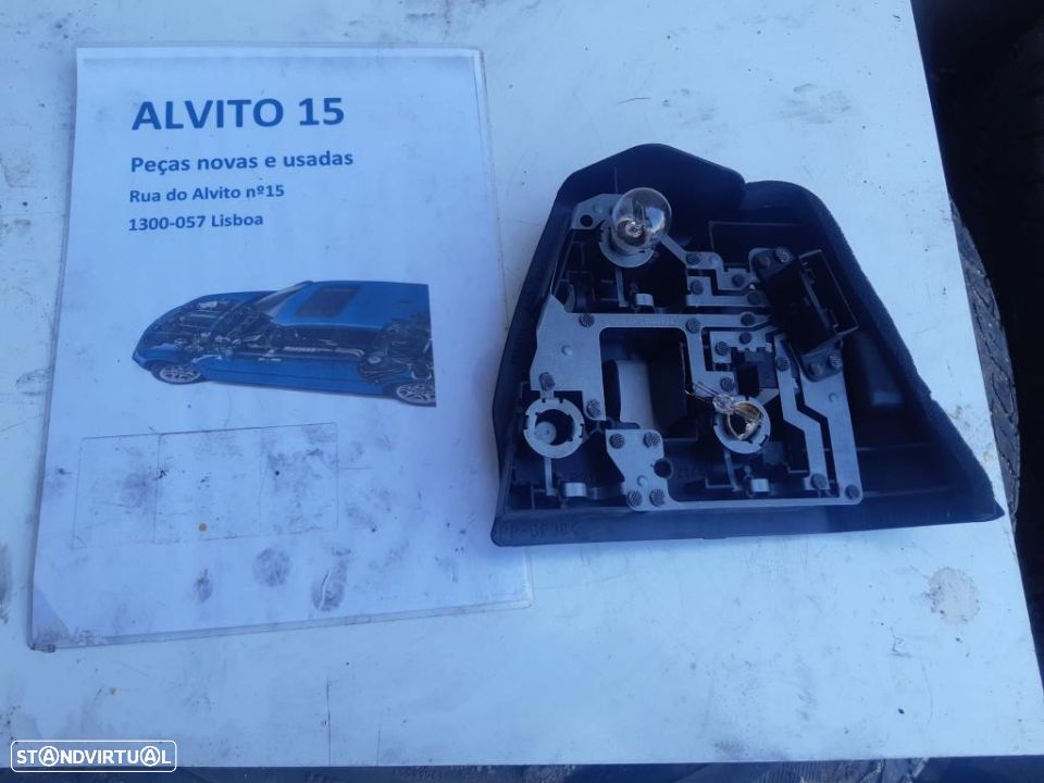 base do farolim tras esquerdo BMW 320D E46 - 1