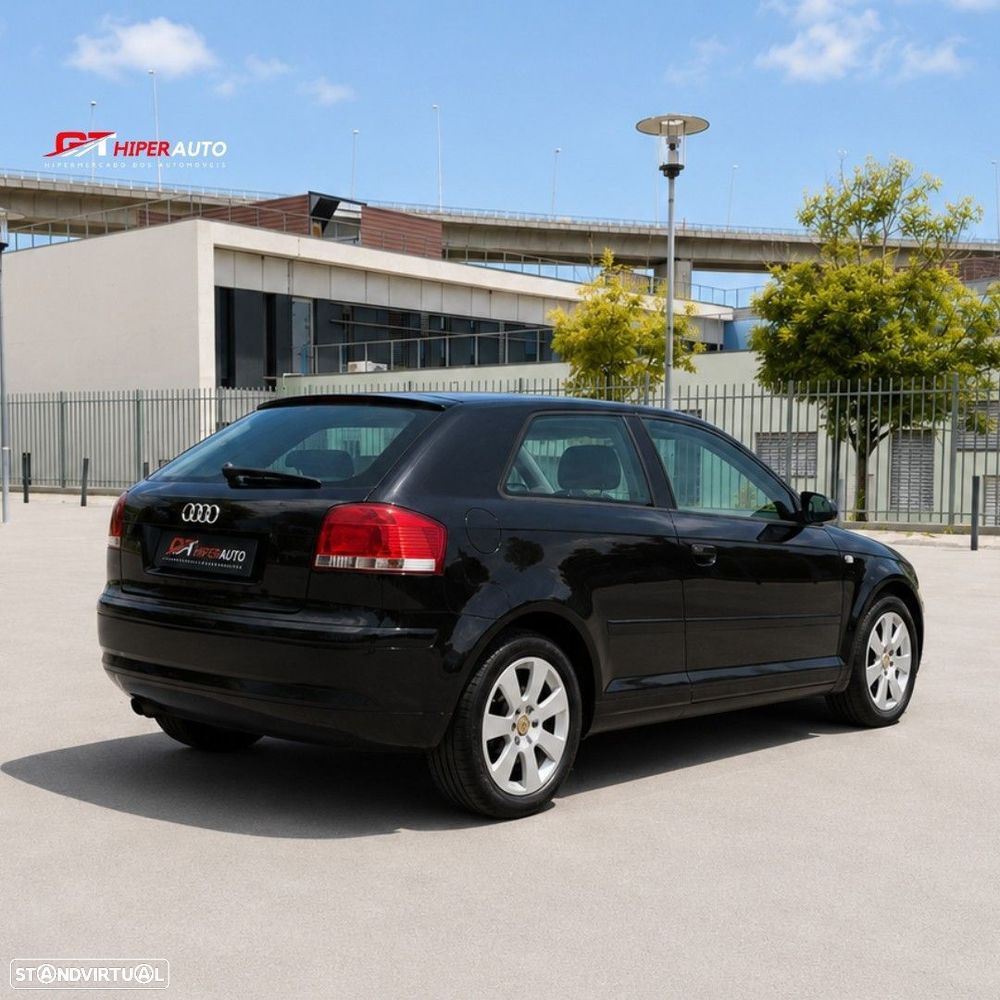 Audi A3 2.0 TDI Attraction - 4