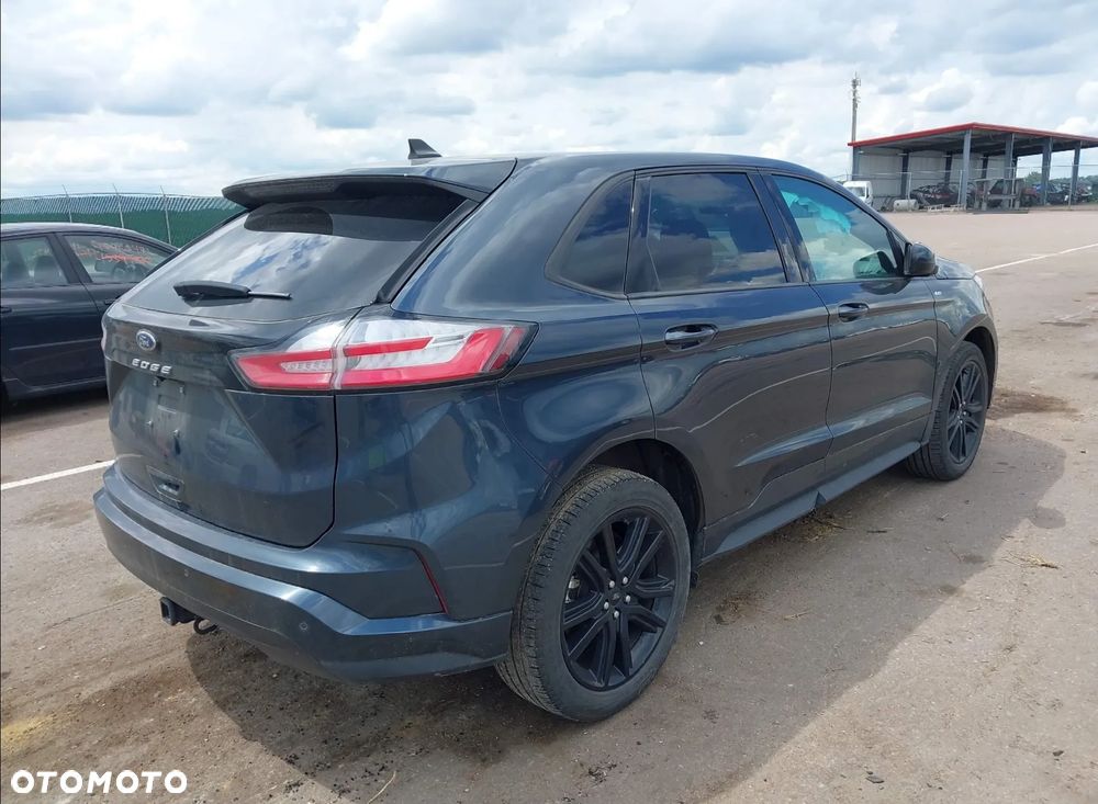 Ford Edge - 3