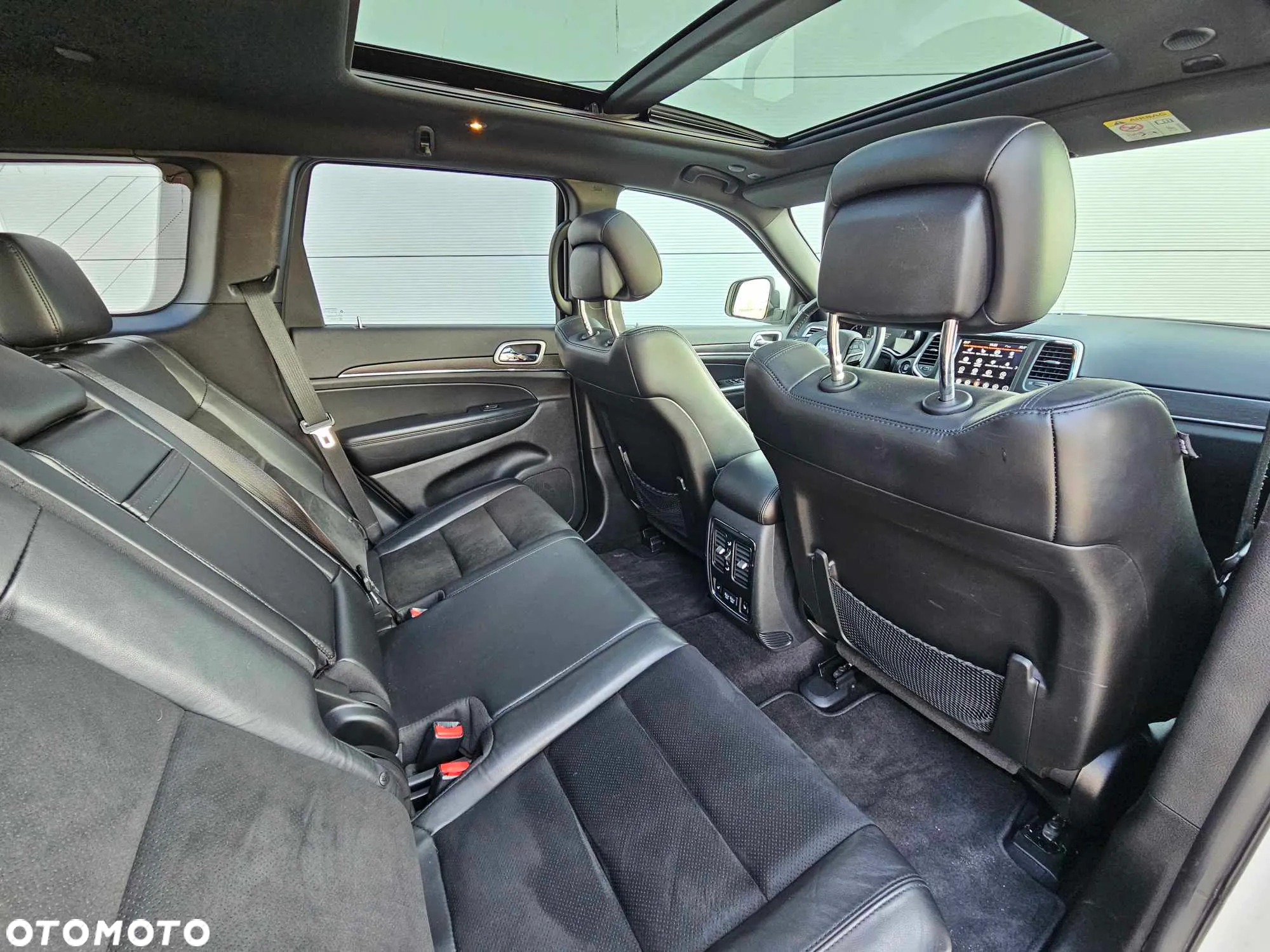 Jeep Grand Cherokee 3.0 CRD Night Eagle - 26