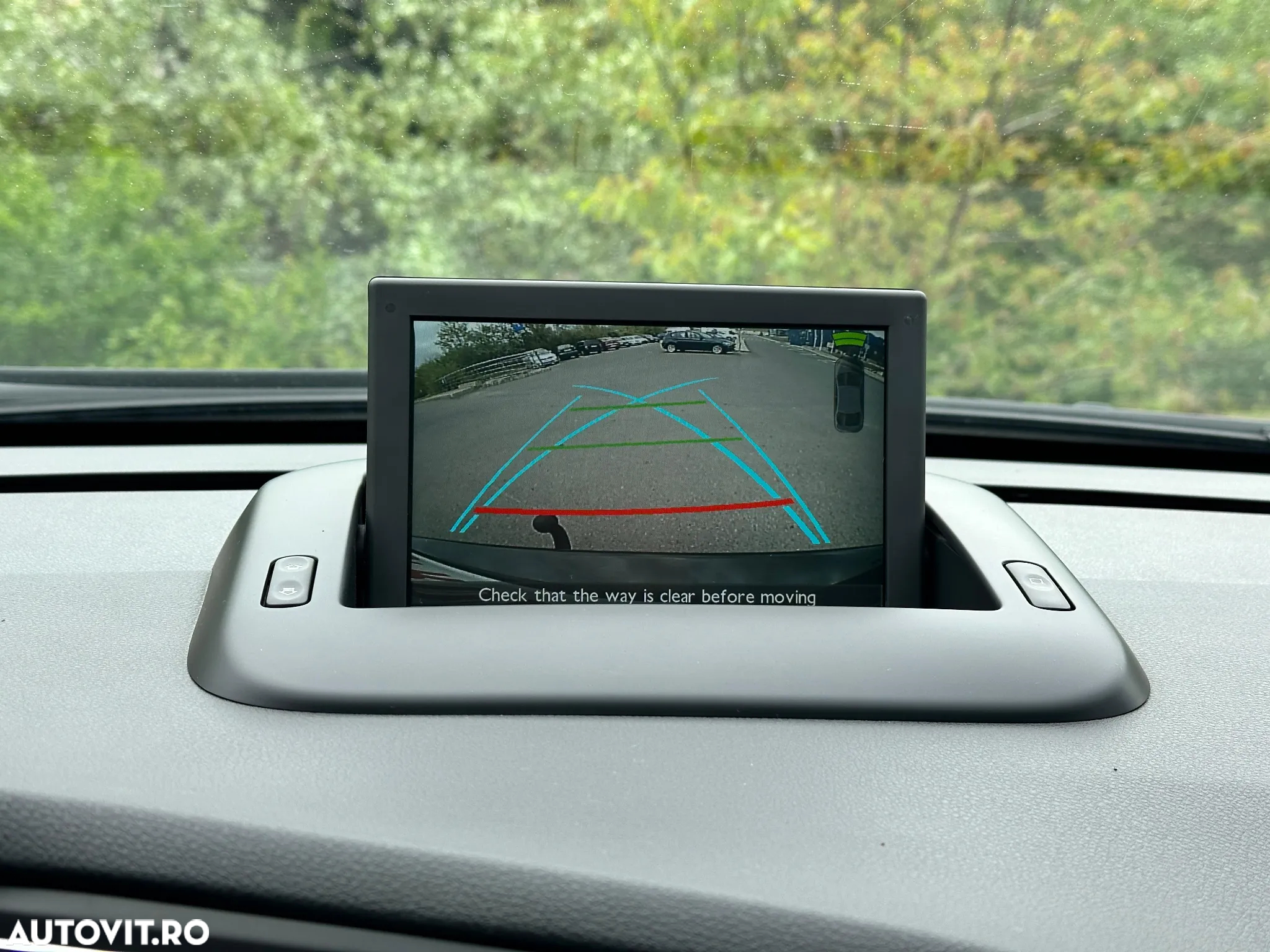Peugeot 5008 BlueHDI 120 EAT6 Allure - 32
