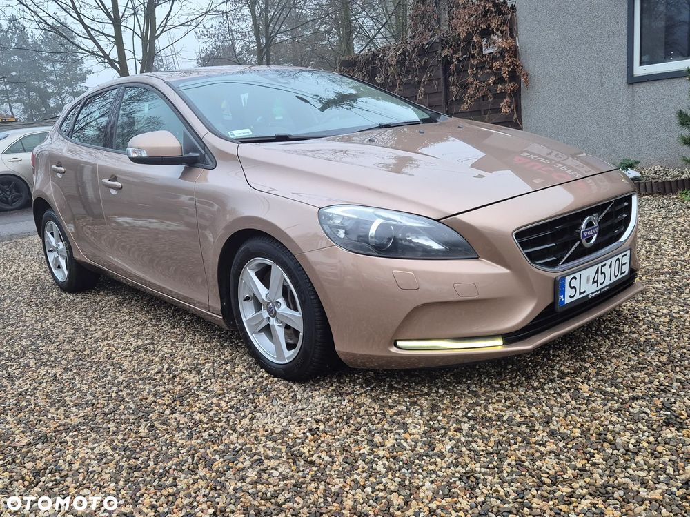 Volvo V40 D3 Momentum - 26