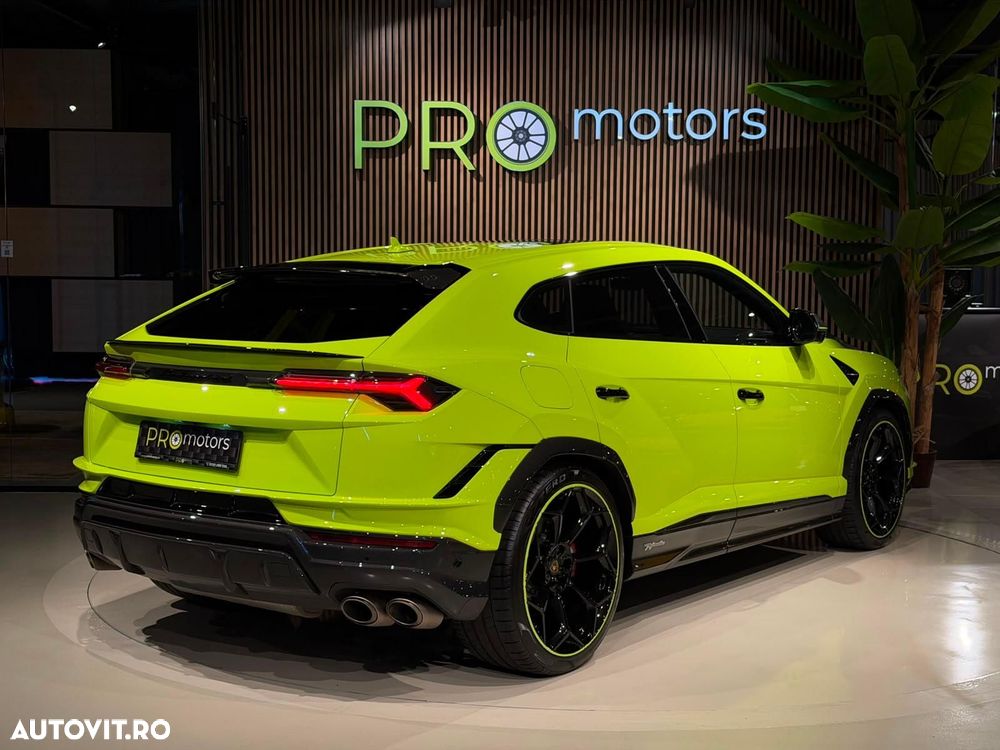 Lamborghini URUS - 14