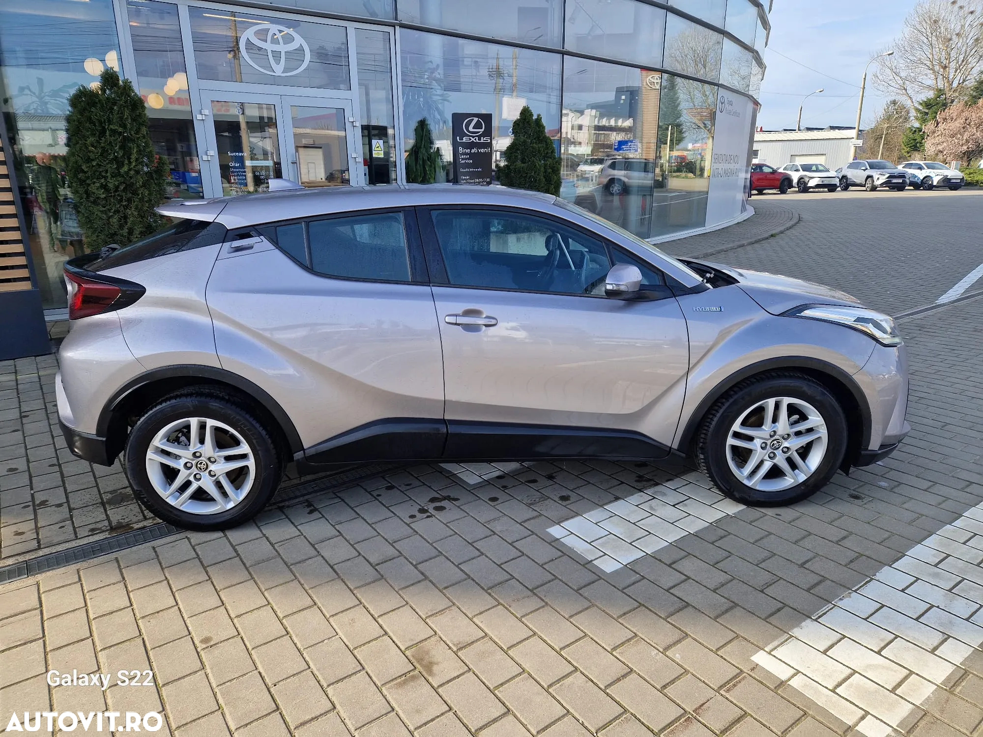 Toyota C-HR 1.8 HSD 4x2 CVT C-enter - 4
