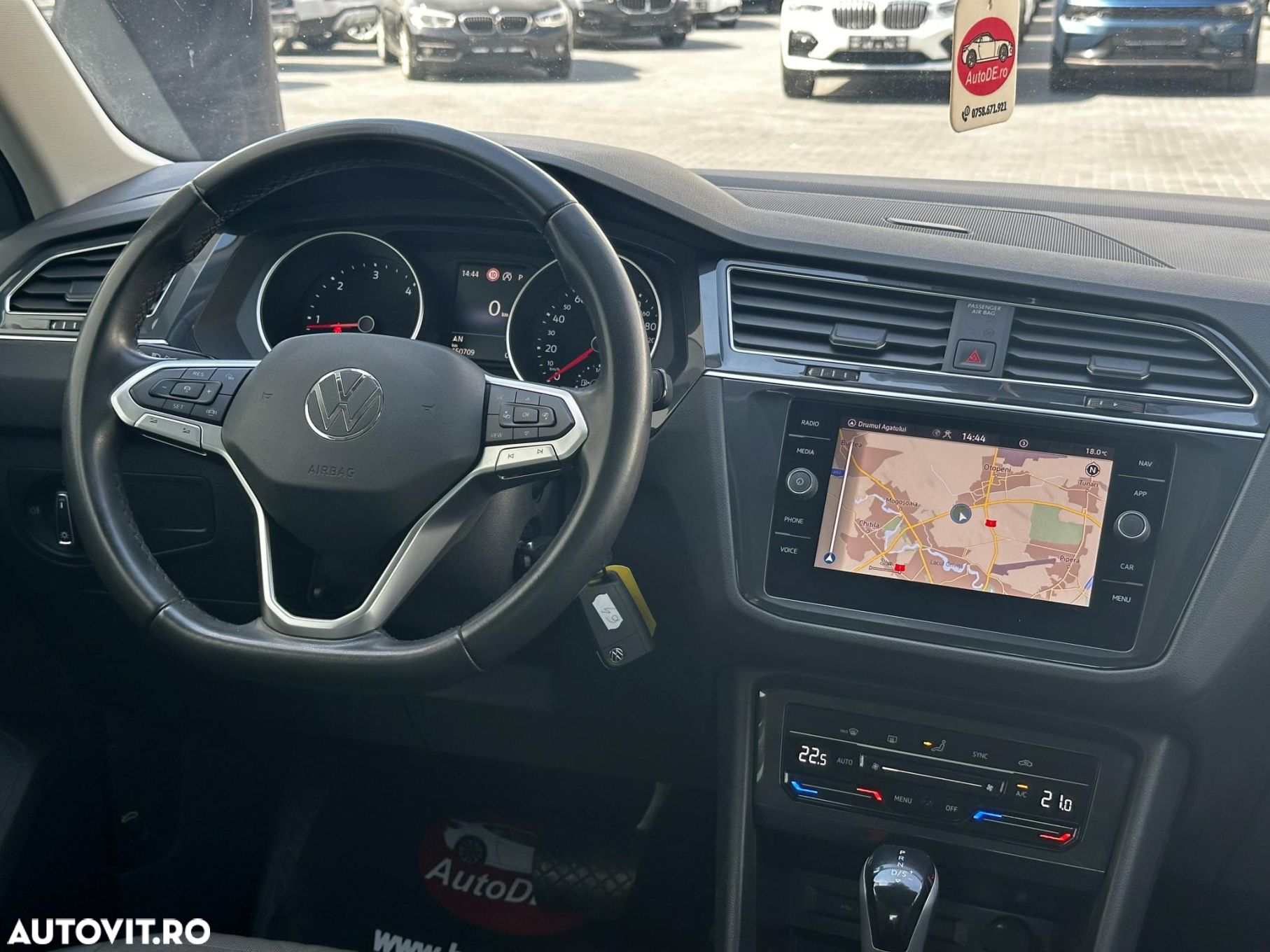 Volkswagen Tiguan - 9
