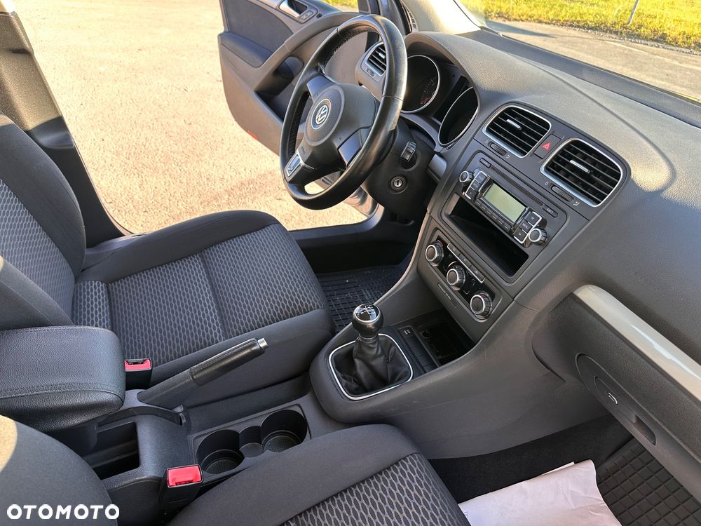 Volkswagen Golf - 26