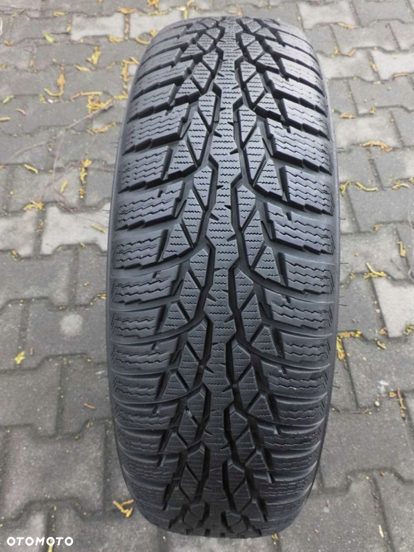 OPONA NOKIAN WR D4 165/70 14 81T ZIMA