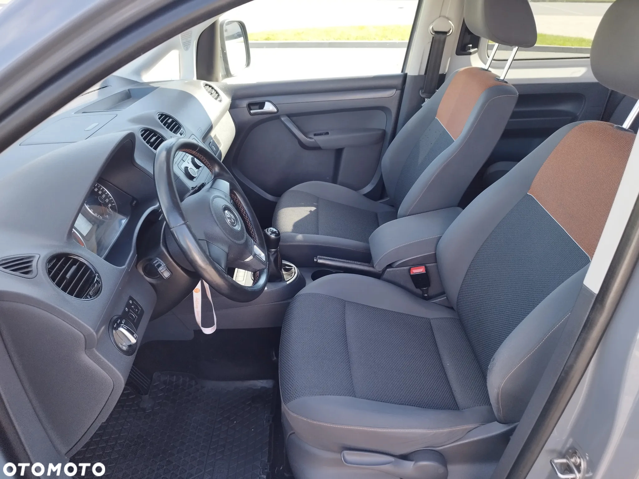 Volkswagen Caddy 1.6 TDI Highline - 4
