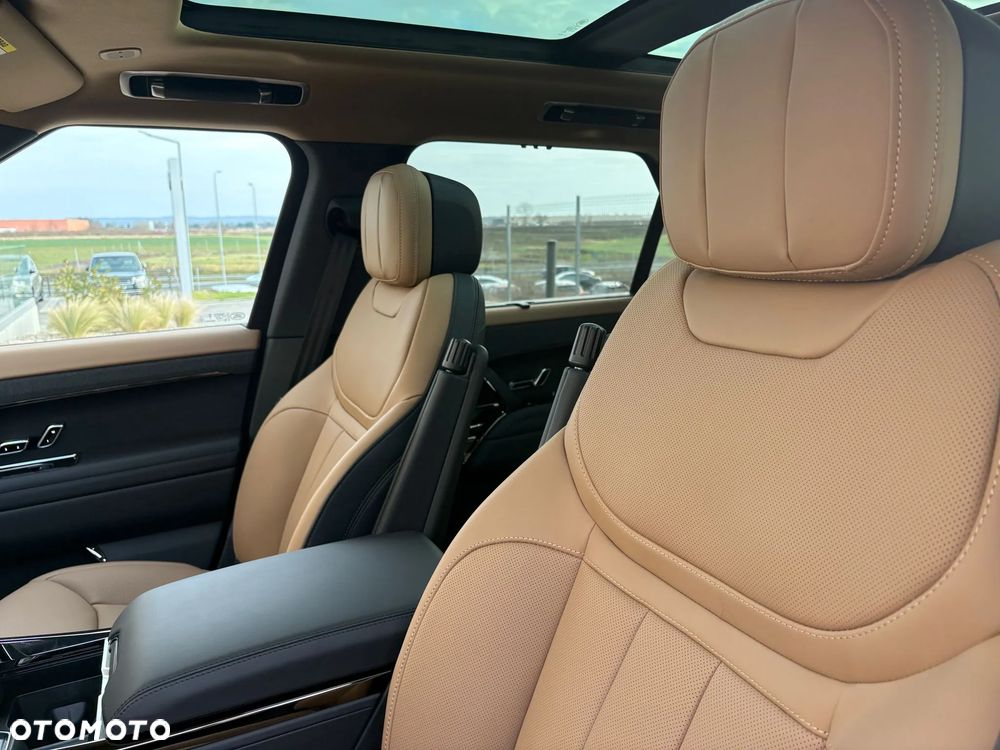 Land Rover Range Rover Sport - 11