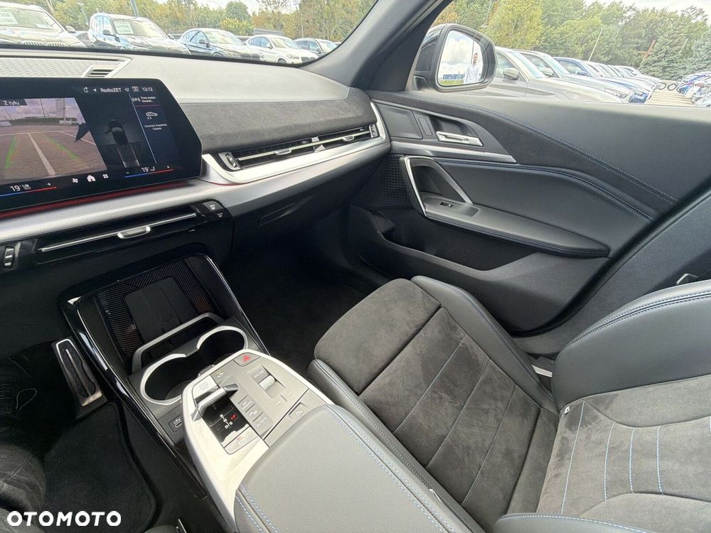 BMW X2 - 22