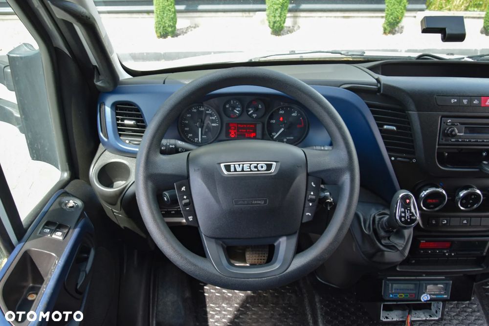 Iveco DAILY 70C18 / 3.0 - 180 KM / AUTOMAT HI-MATIC / 3 OSOBY / CHŁODNIA - MROŹNIA 4,55 M / FRIGOBLOCK / WINDA SORENSEN / KLIMA / TEMPOMAT / KAMERA COFANIA / REGULOWANE ZAWIESZENIE / SERWISOWANY / SPROWADZONY Z NIEMIEC - 30
