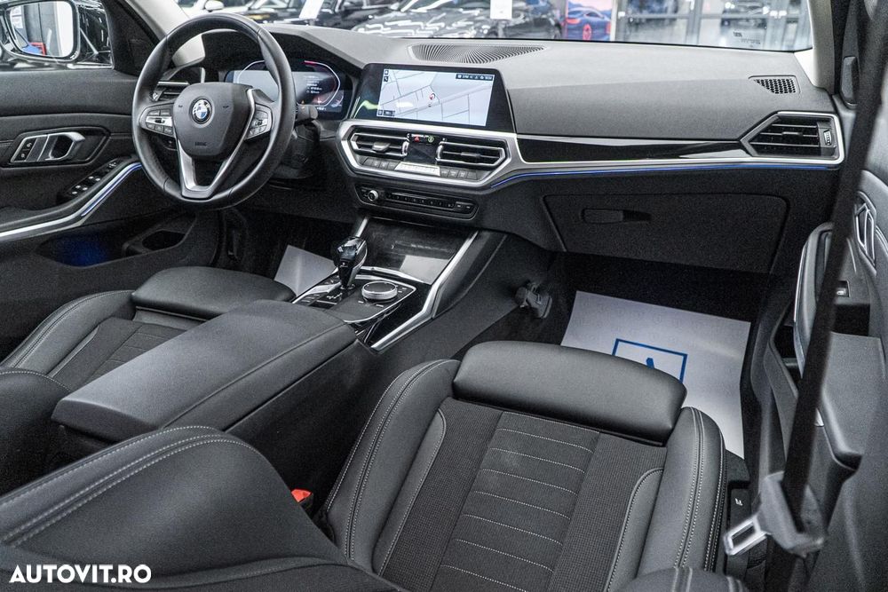 BMW Seria 3 318i Aut. Sport Line - 2