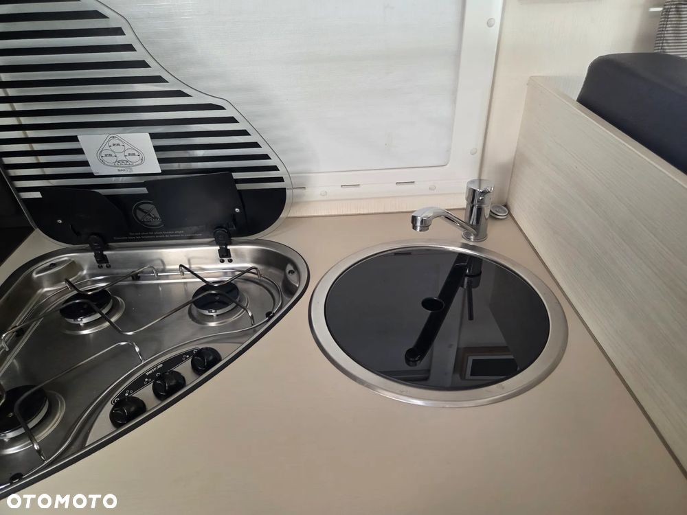 Ford CHAUSSON 716 - 12