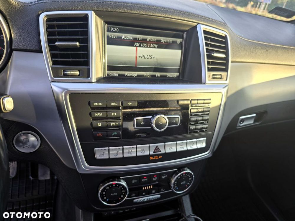 Mercedes-Benz ML 350 BlueTEC 4MATIC 7G-TRONIC - 22