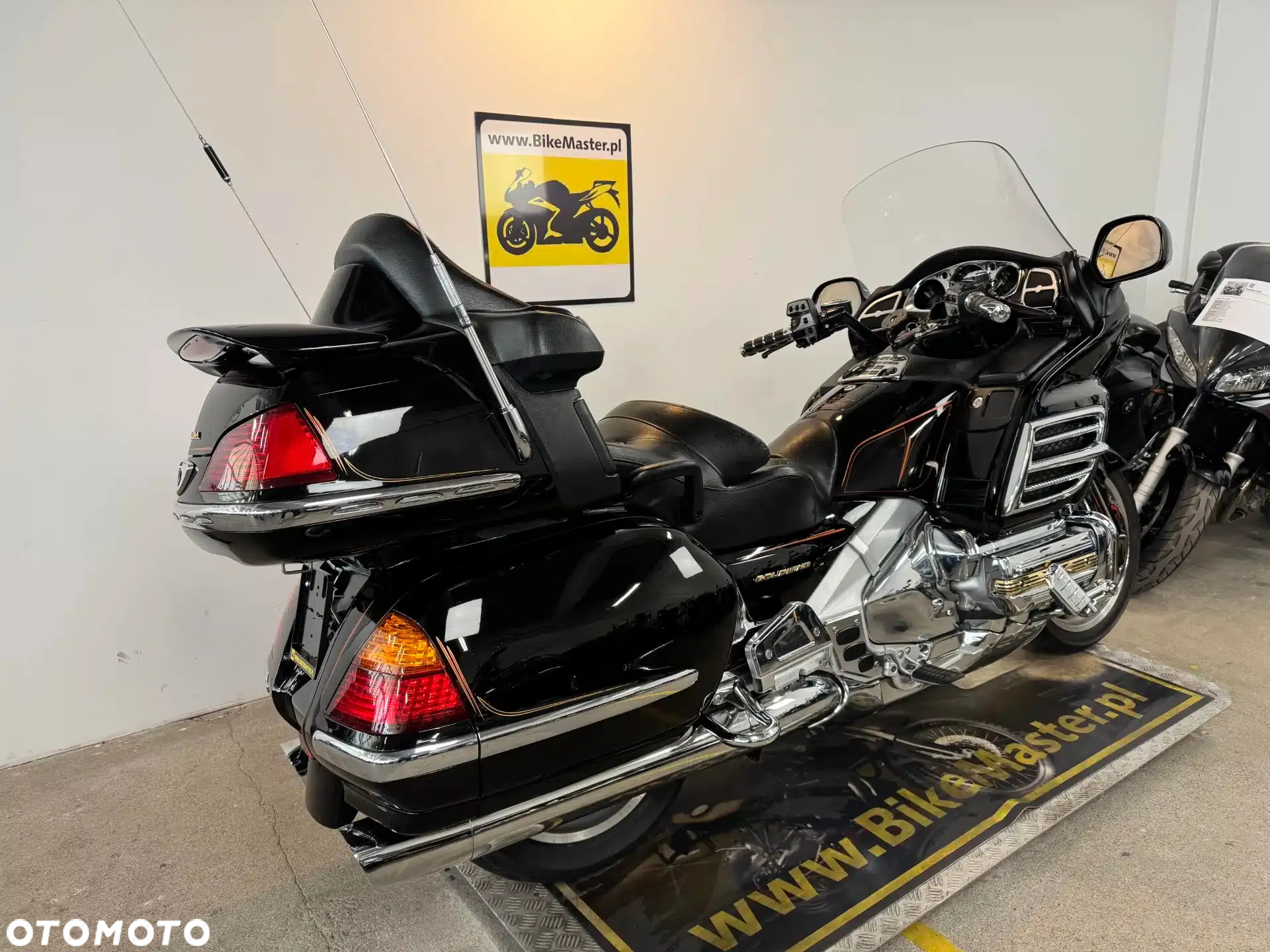 Honda GL - 5