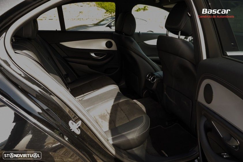 Mercedes-Benz E 300 de AMG Line - 24