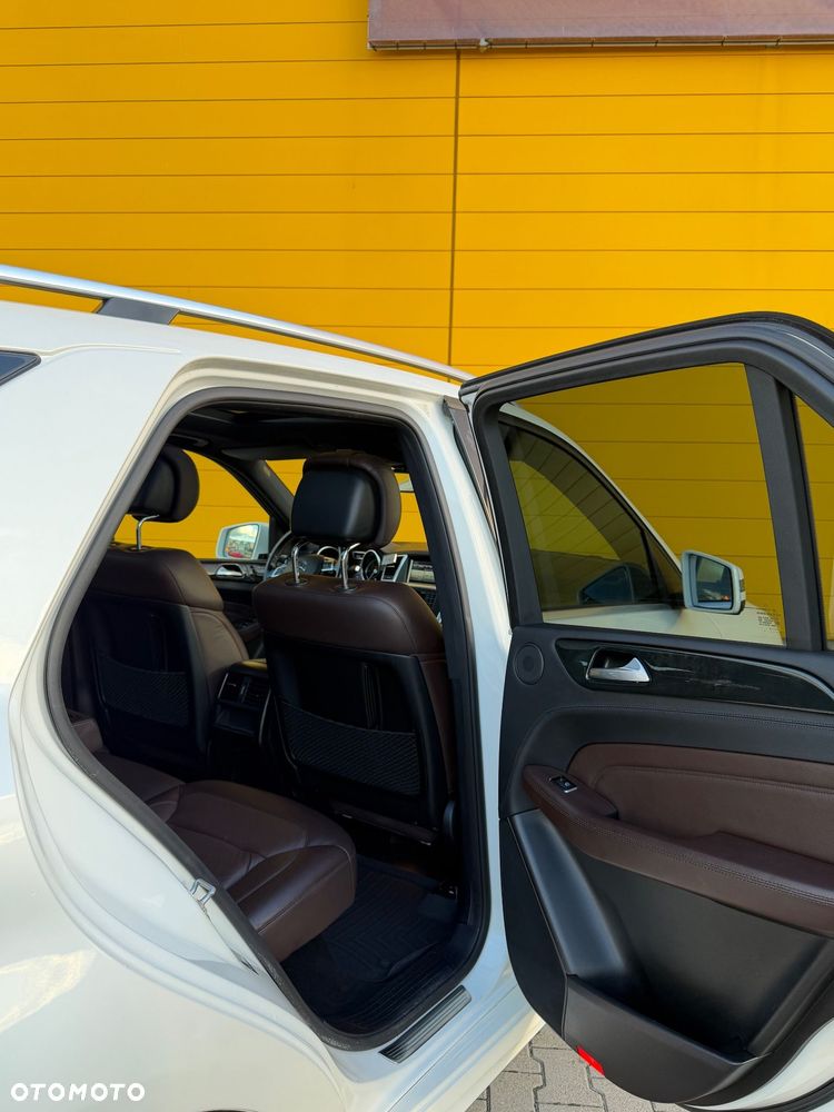 Mercedes-Benz ML - 13