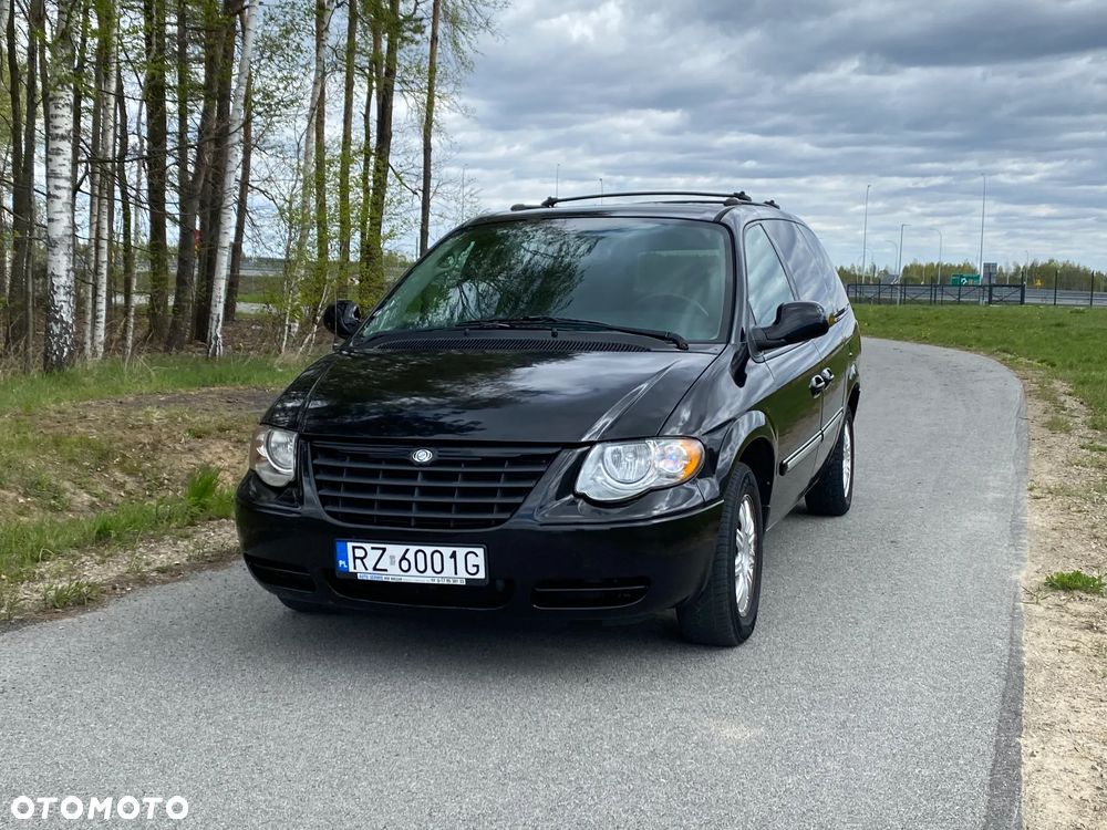 Chrysler Town & Country 3.8 - 1