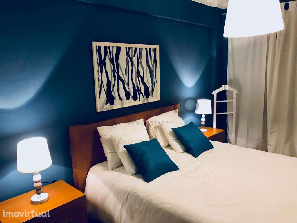 Apartamento T1 a 300m da Praia - Arrendamento Anual - Grande imagem: 2/13